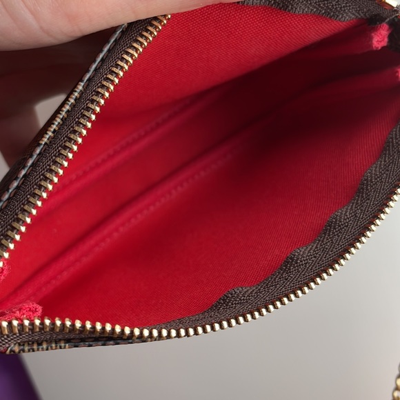 💲8️⃣2️⃣5️⃣❤️MINI POCHETTE ACCESSOIRES                in Damier Ebene❤️ - Picture 10 of 16